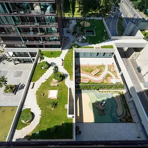 amazing-view-over-and-infinity-pool.vienna-besthotels.com/