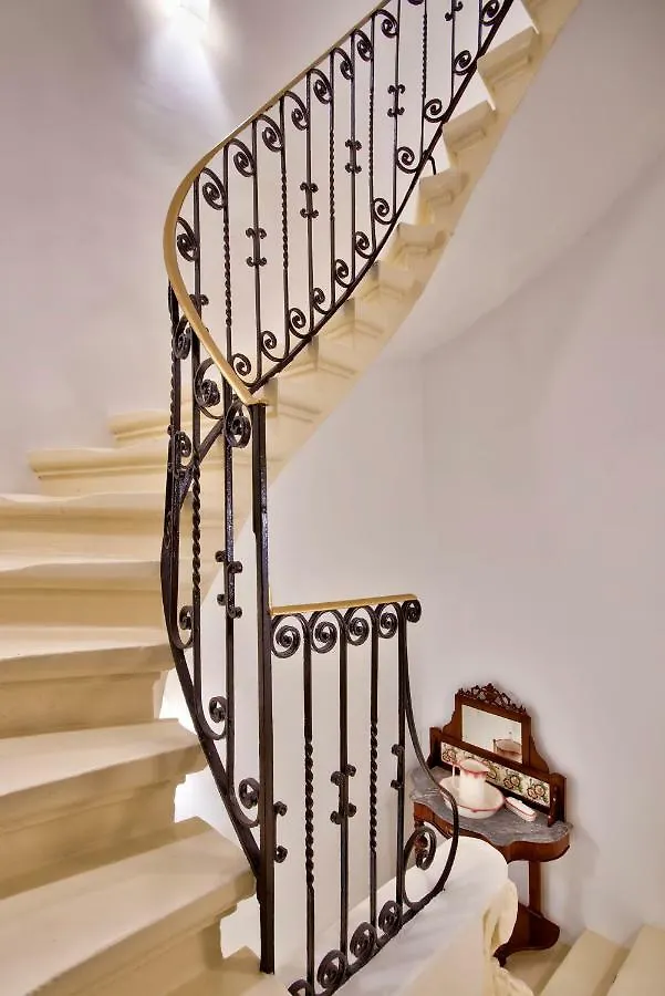 U Collection - a Luxury Collection Suites, La Valette